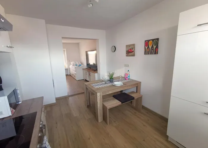 Robin #terrasse #netflix #einkaufen Von Harztraveler Lejlighed *